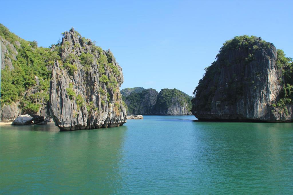 Golden Star Cruise Hotel Nan Giang Екстериор снимка